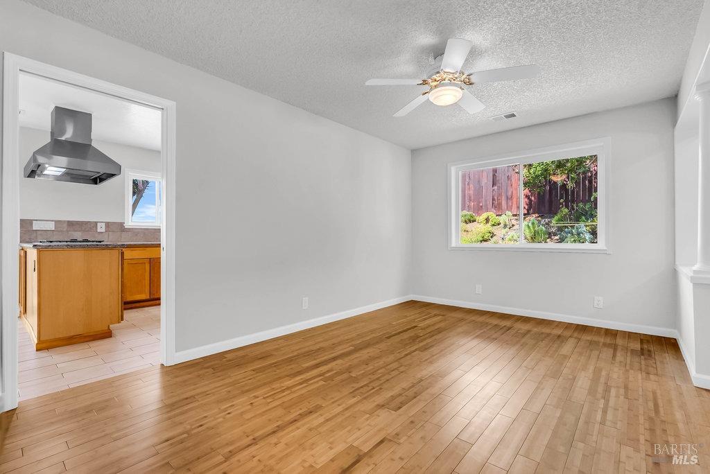 Detail Gallery Image 19 of 90 For 937 Bolton Cir, Benicia,  CA 94510 - 4 Beds | 3 Baths