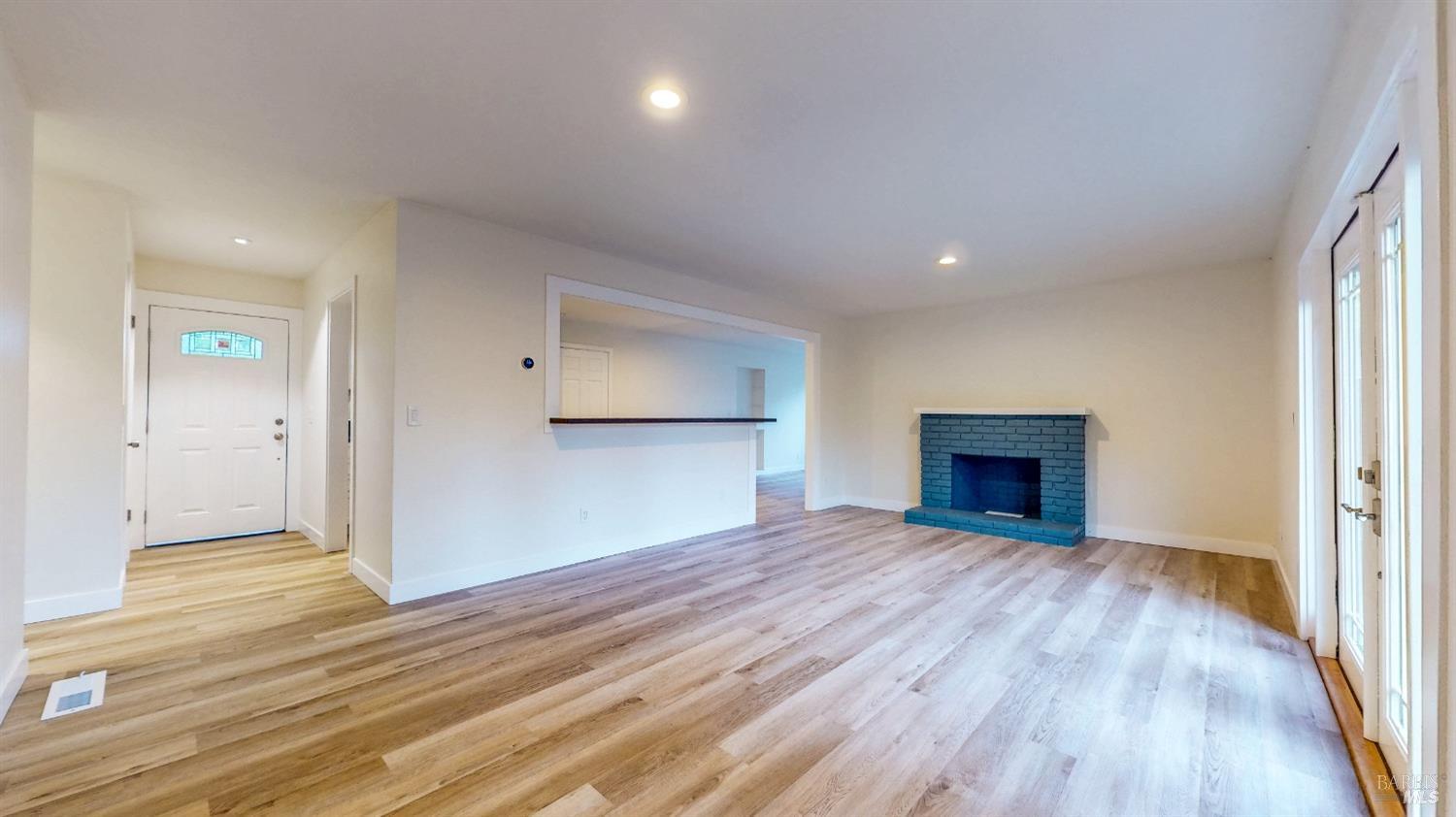 Detail Gallery Image 13 of 57 For 1245 Kerney St, Santa Rosa,  CA 95401 - 3 Beds | 2 Baths