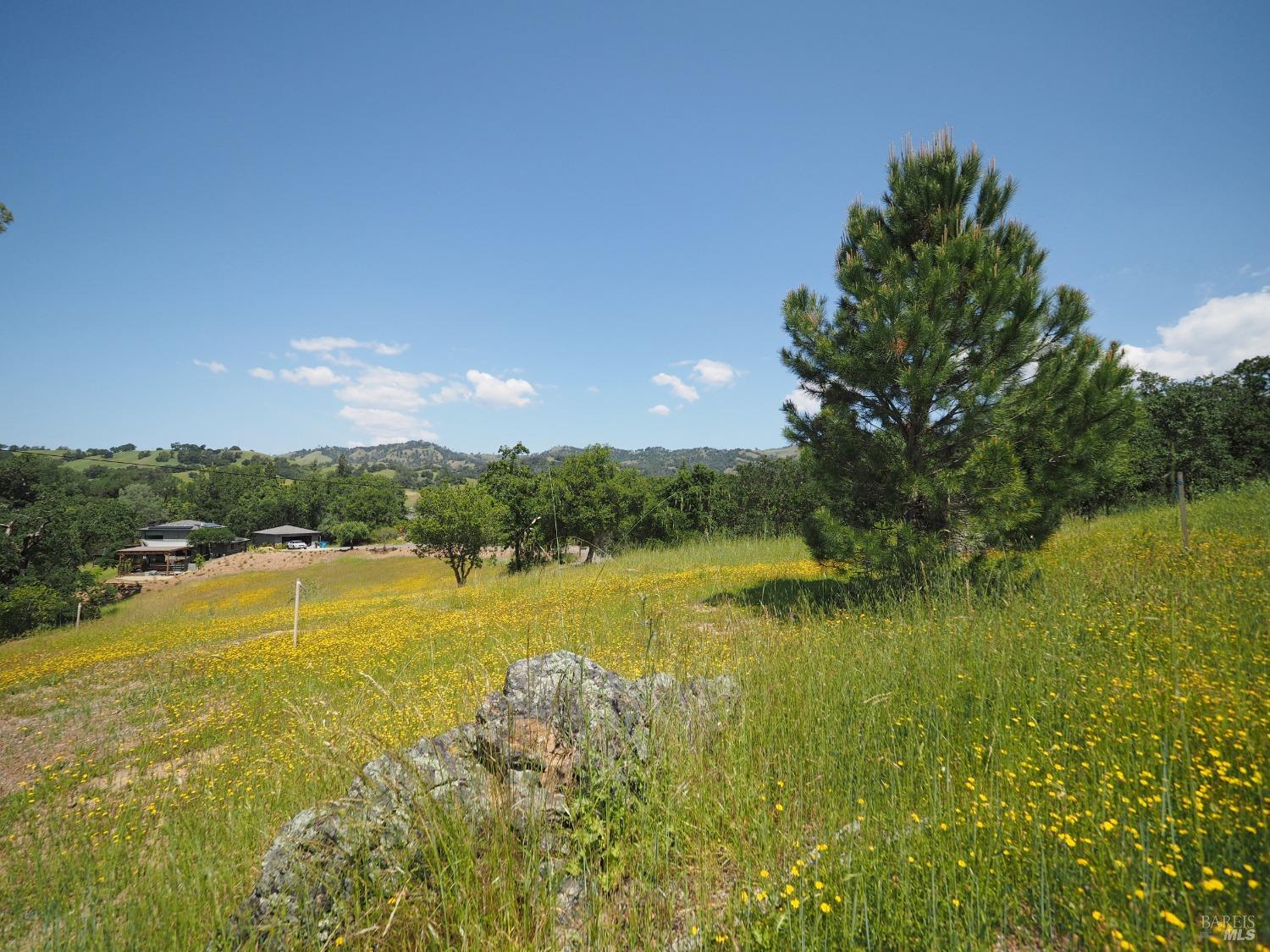 Detail Gallery Image 12 of 44 For 369 Deer Path Dr, Geyserville,  CA 95441 - – Beds | – Baths