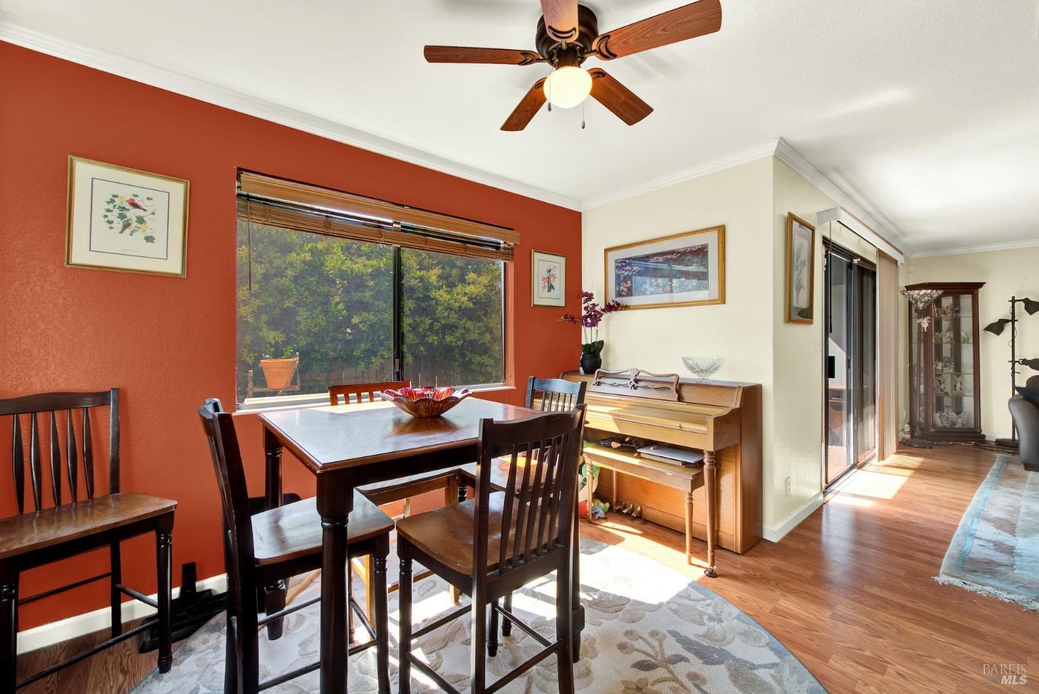 Detail Gallery Image 7 of 25 For 900 Cambridge Dr #99,  Benicia,  CA 94510 - 2 Beds | 1 Baths