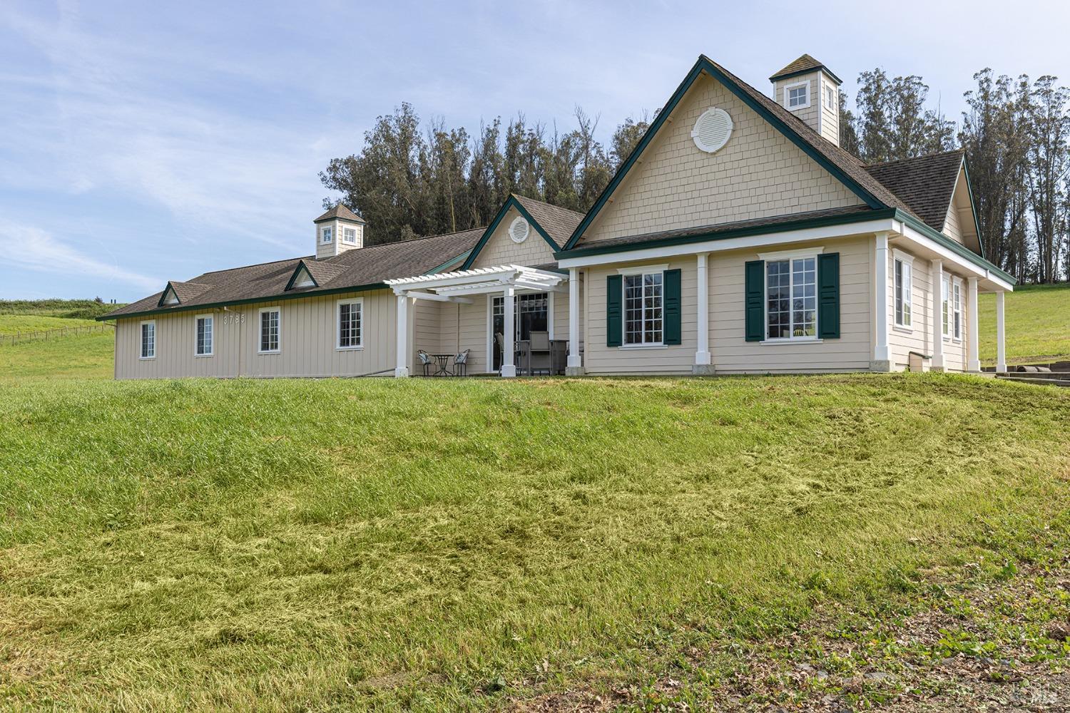 Detail Gallery Image 8 of 75 For 3785 Roblar Rd, Petaluma,  CA 94952 - 2 Beds | 1/1 Baths