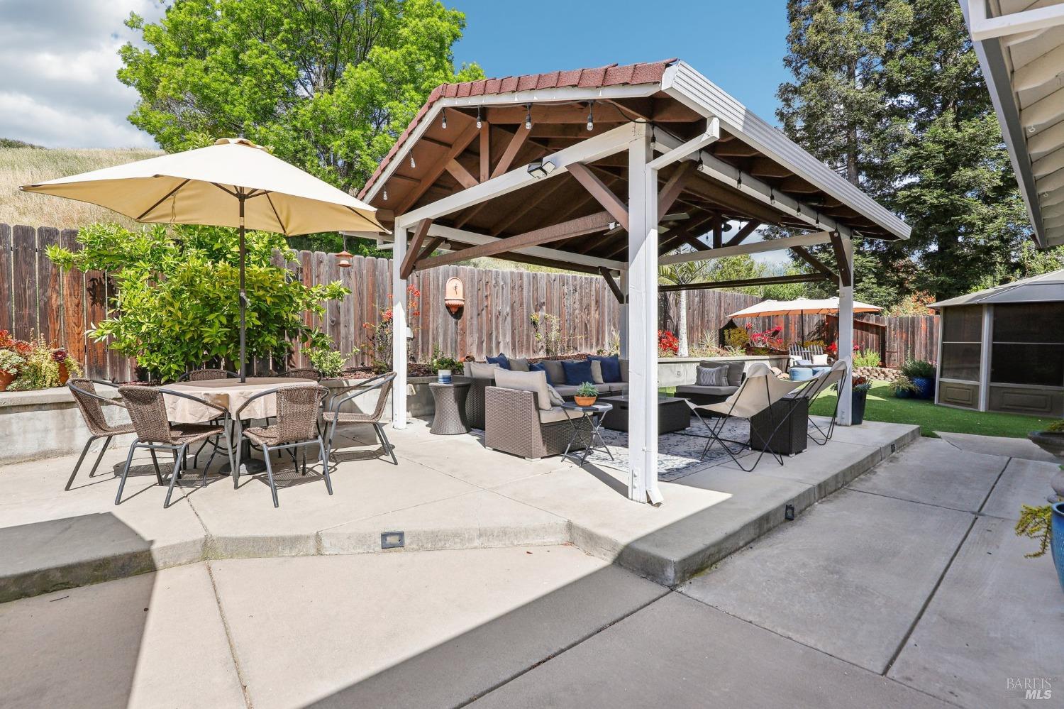 Detail Gallery Image 42 of 68 For 218 Ballindine Dr, Vacaville,  CA 95688 - 4 Beds | 3 Baths