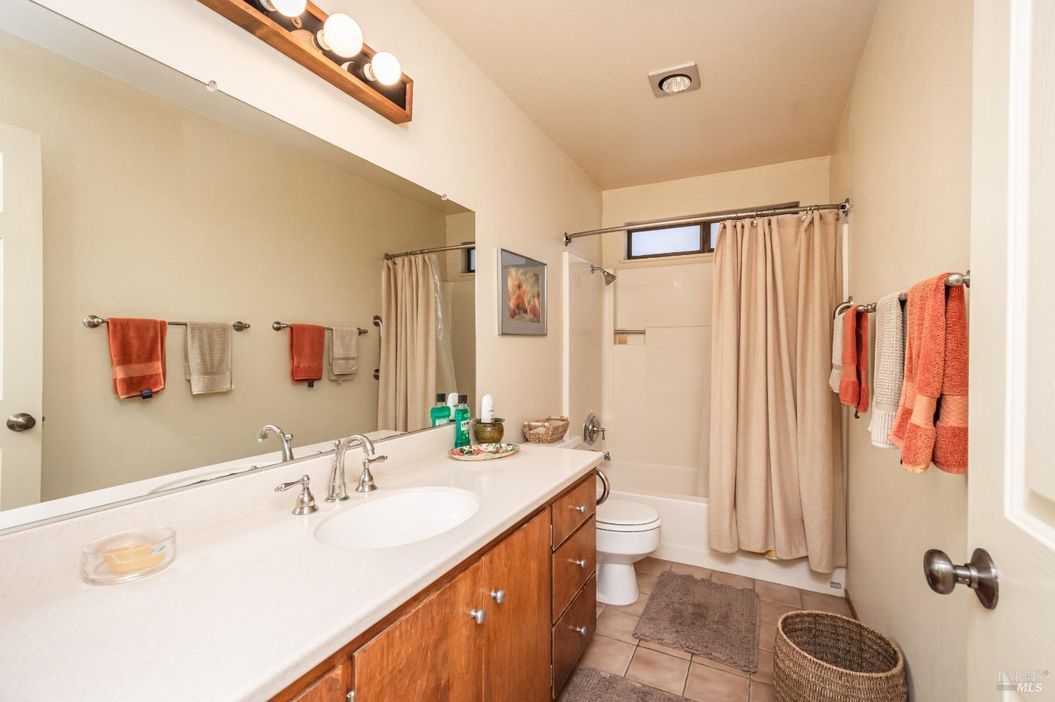 Detail Gallery Image 47 of 60 For 1150 Bayview Ave, Napa,  CA 94559 - 3 Beds | 2 Baths
