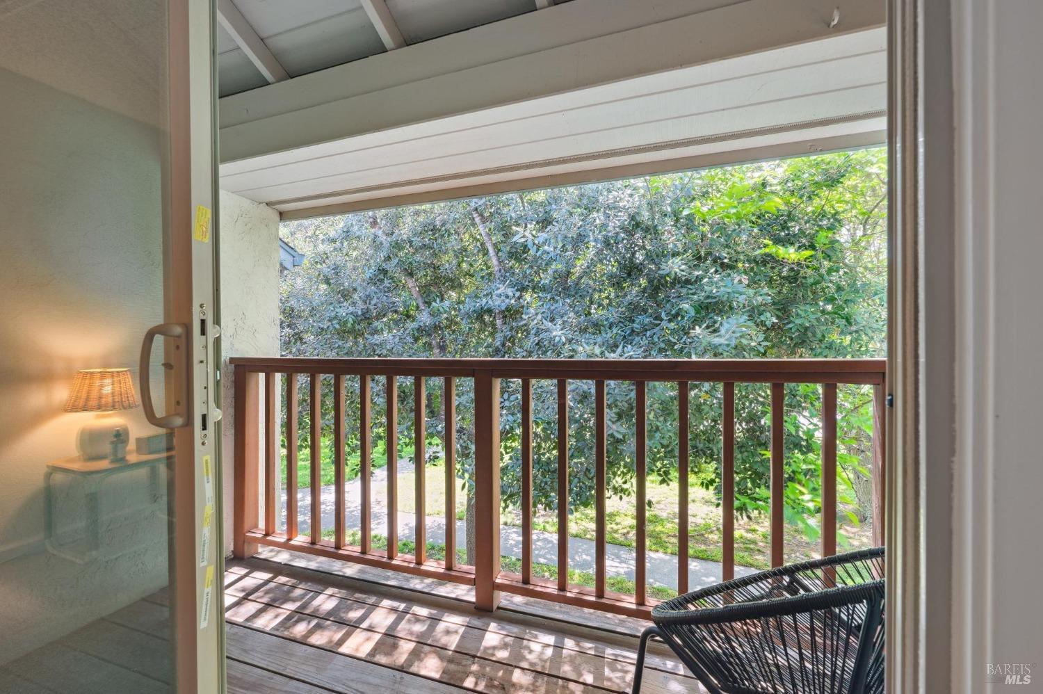 Detail Gallery Image 27 of 37 For 1002 Eleanor Ave, Rohnert Park,  CA 94928 - 2 Beds | 1/1 Baths