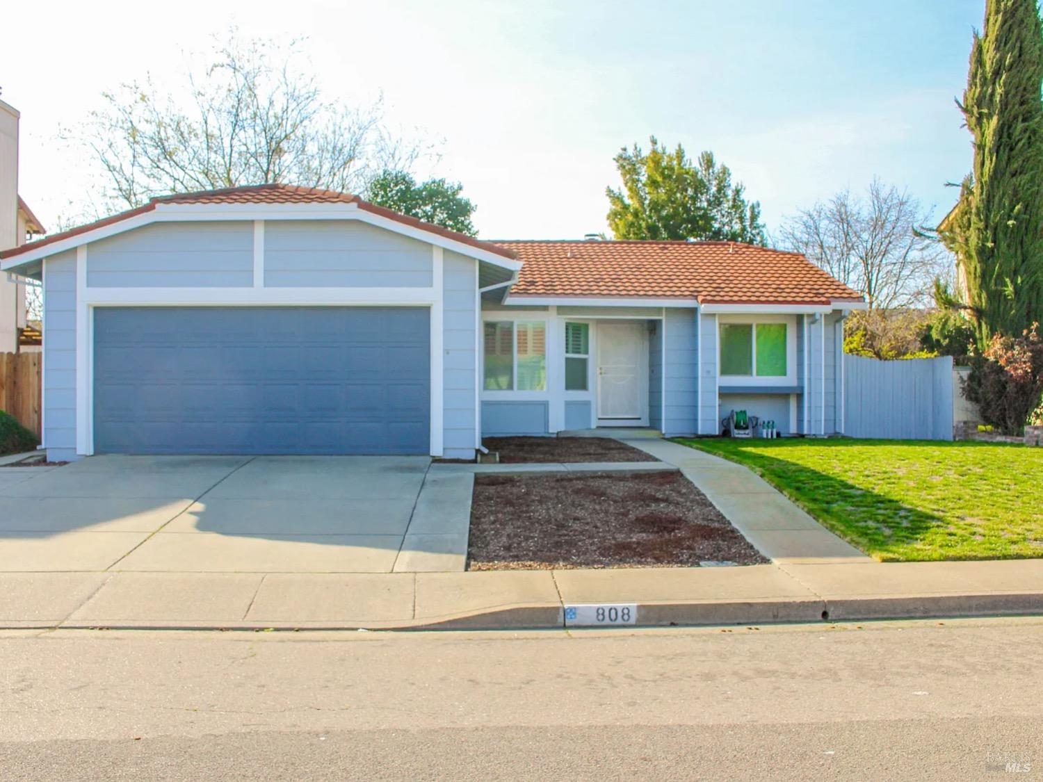 Detail Gallery Image 1 of 1 For 808 Tulare Cir, Suisun City,  CA 94585 - 3 Beds | 2 Baths