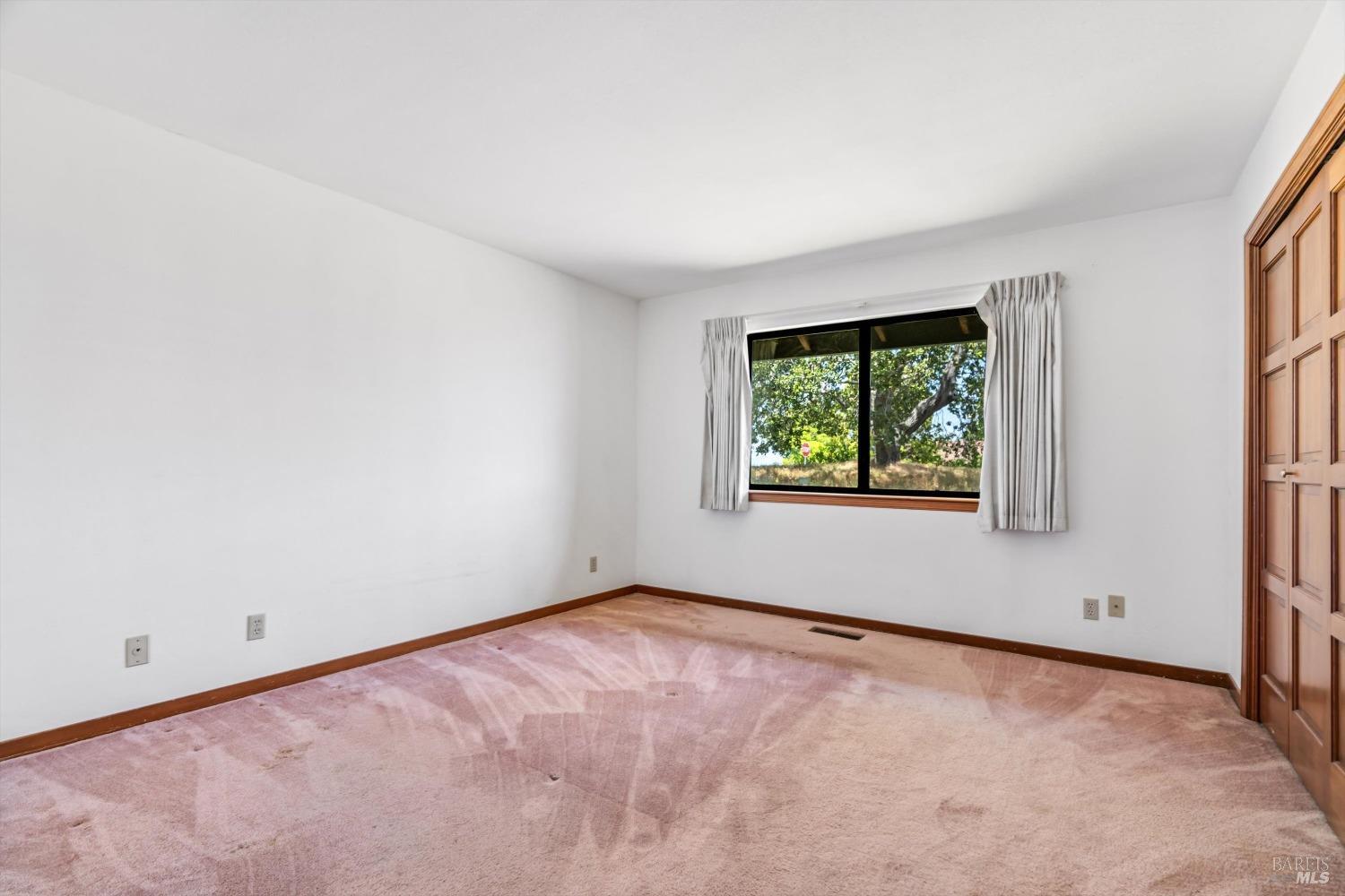 Detail Gallery Image 30 of 45 For 2319 Laguna Vista Dr, Novato,  CA 94945 - 3 Beds | 2/1 Baths