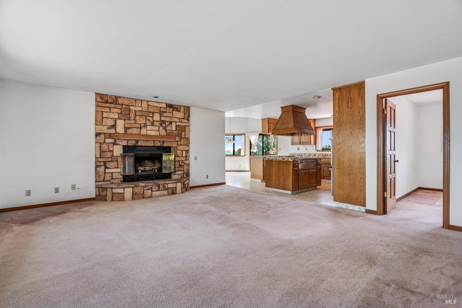 Detail Gallery Image 15 of 45 For 2319 Laguna Vista Dr, Novato,  CA 94945 - 3 Beds | 2/1 Baths