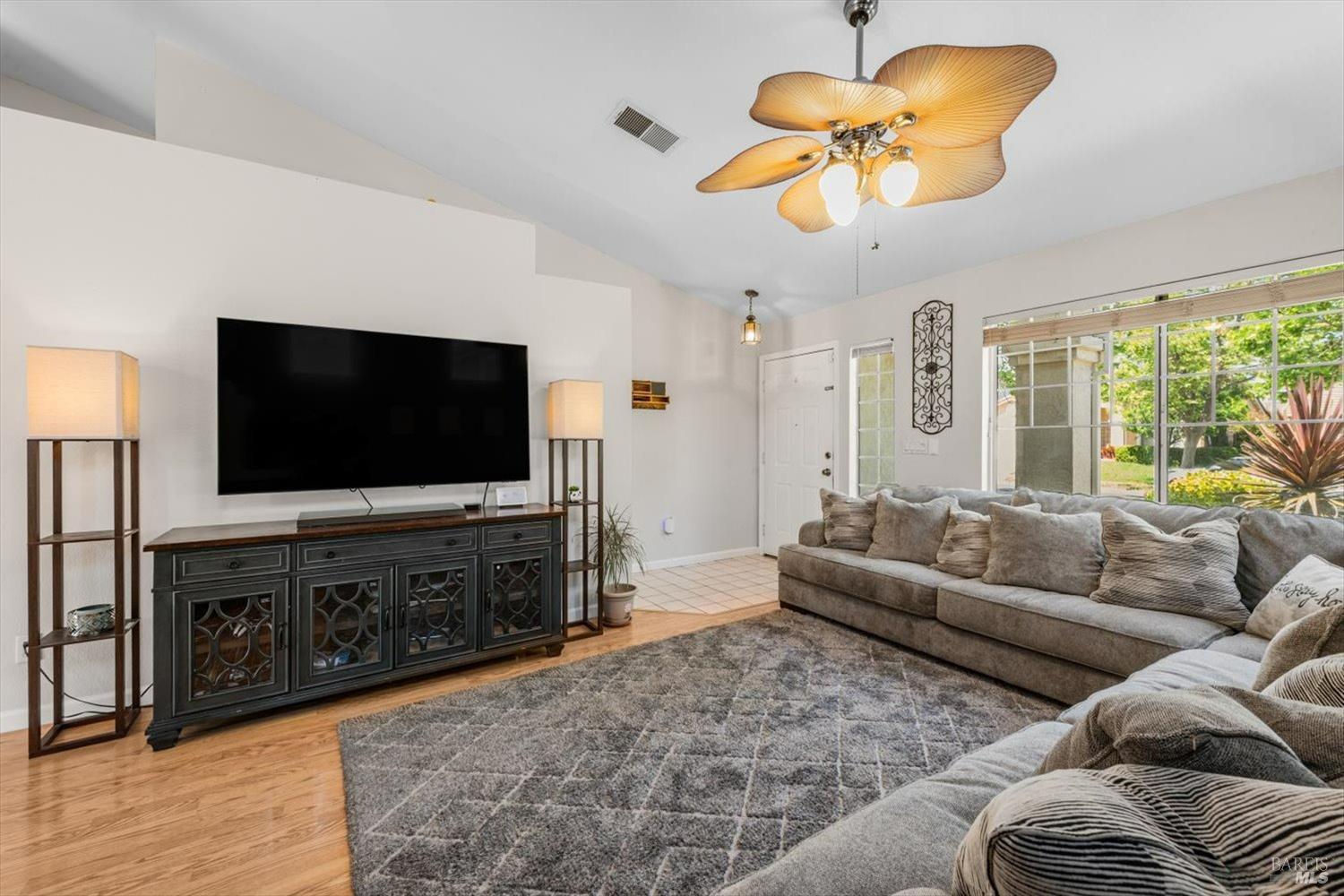Detail Gallery Image 10 of 47 For 1760 Autumn Meadow Dr, Fairfield,  CA 94534 - 4 Beds | 2 Baths