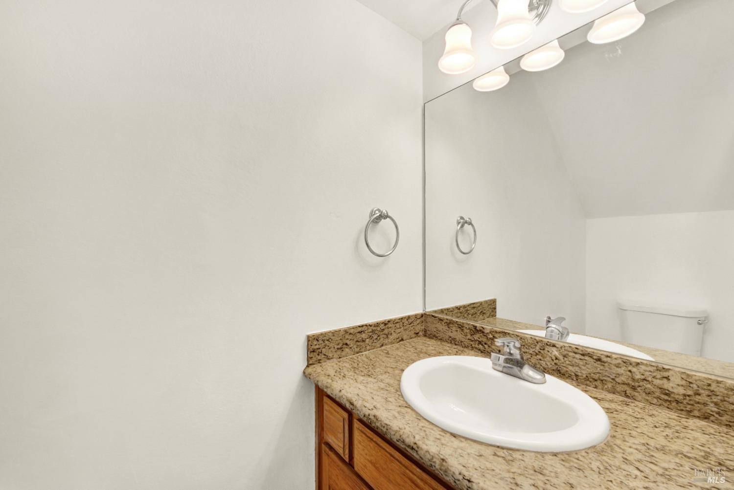 Detail Gallery Image 30 of 55 For 1402 Callen St #C,  Vacaville,  CA 95688 - 2 Beds | 1/1 Baths