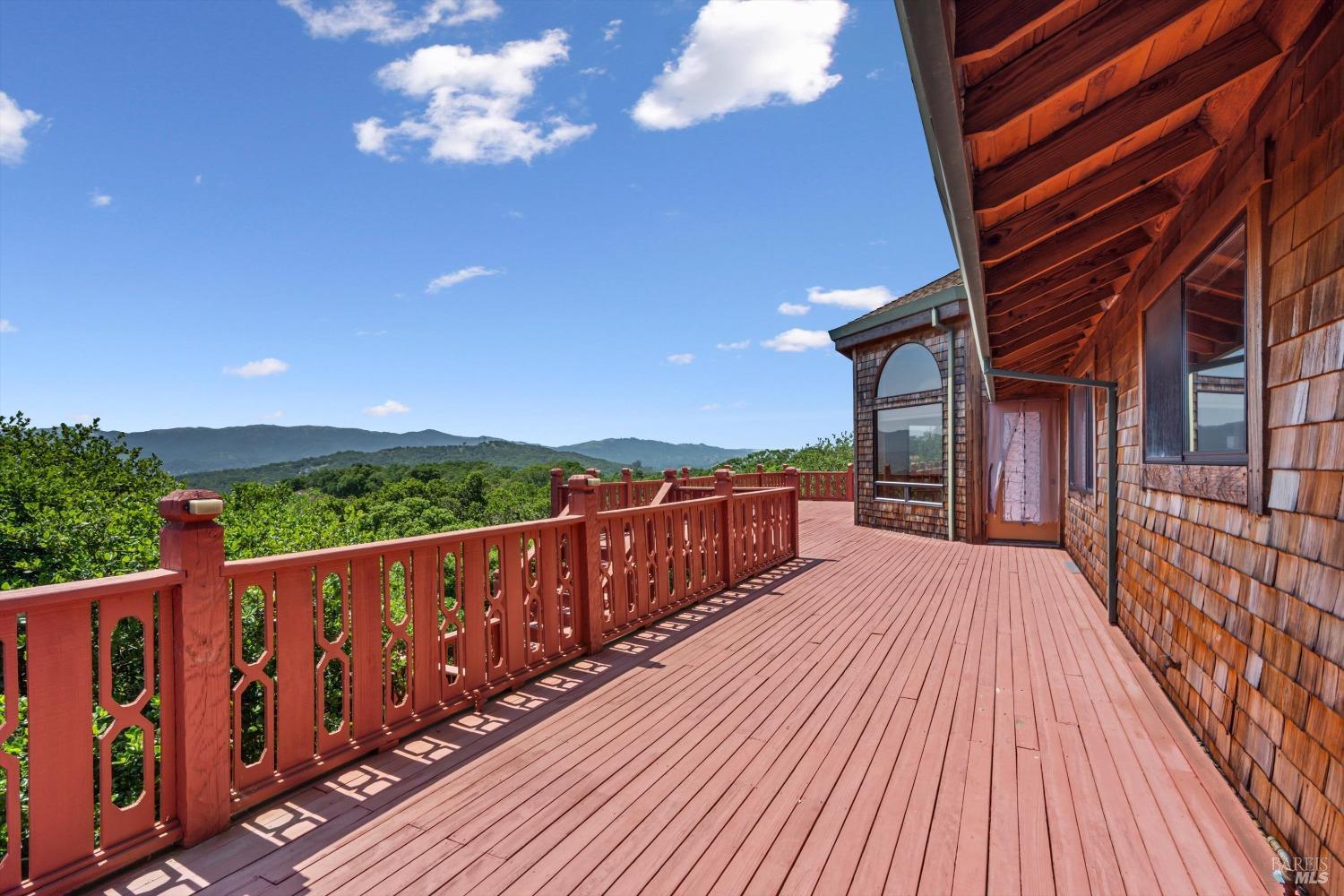 Detail Gallery Image 19 of 45 For 2319 Laguna Vista Dr, Novato,  CA 94945 - 3 Beds | 2/1 Baths