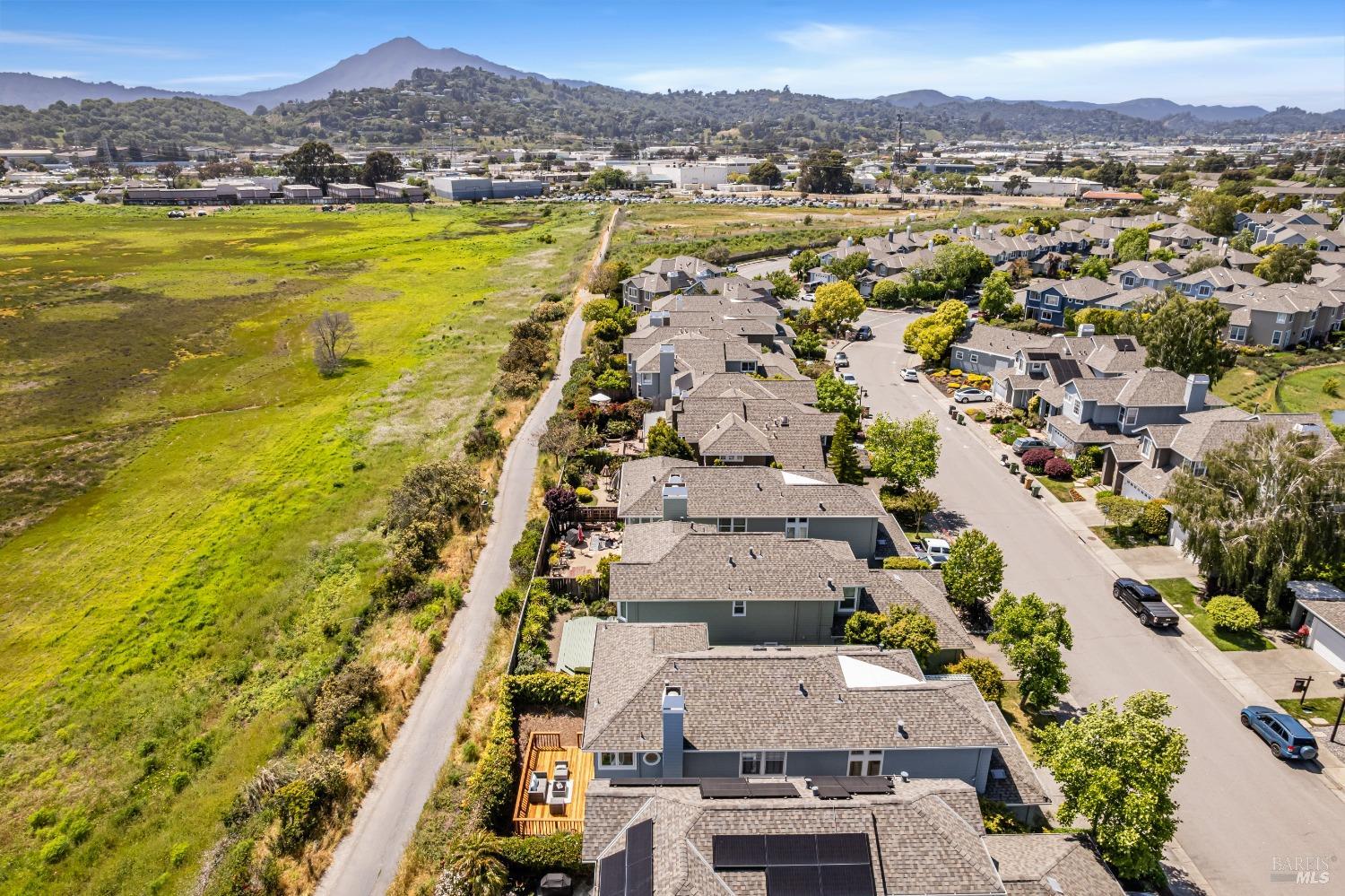 Detail Gallery Image 21 of 28 For 184 Baypoint Dr, San Rafael,  CA 94901 - 4 Beds | 3 Baths