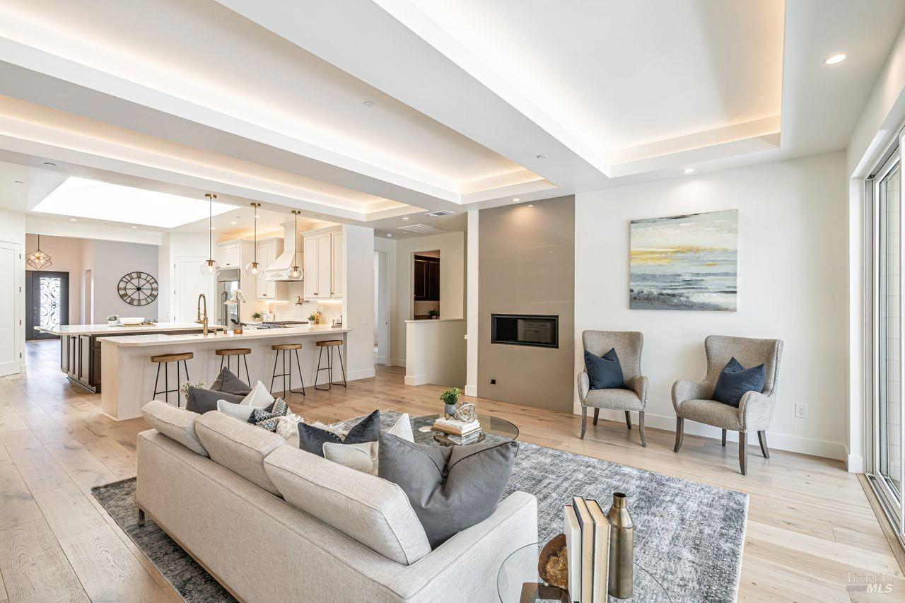 Detail Gallery Image 15 of 47 For 2022 Stony Oak Ct, Santa Rosa,  CA 95403 - 4 Beds | 3/1 Baths