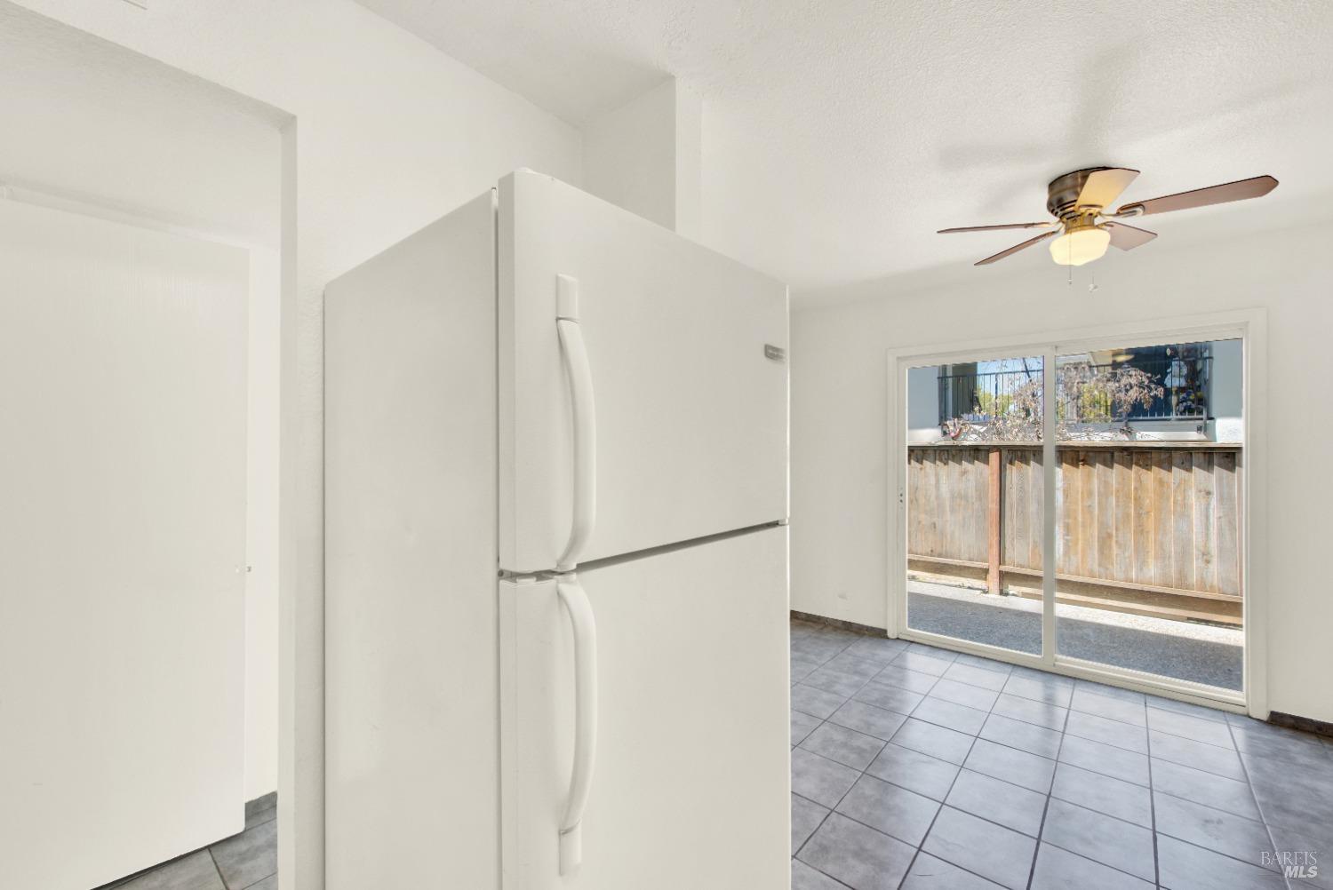 Detail Gallery Image 25 of 55 For 1402 Callen St #C,  Vacaville,  CA 95688 - 2 Beds | 1/1 Baths
