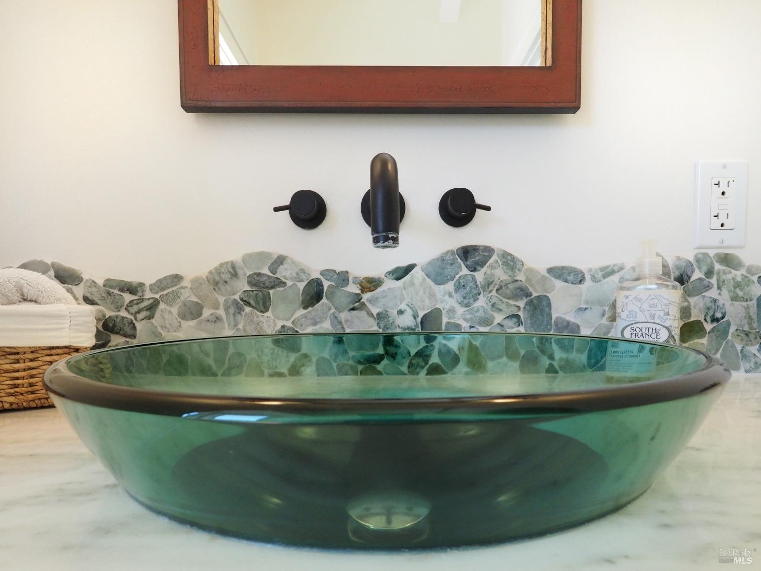 Detail Gallery Image 36 of 74 For 23078 Vineyard Rd, Geyserville,  CA 95441 - 3 Beds | 2 Baths