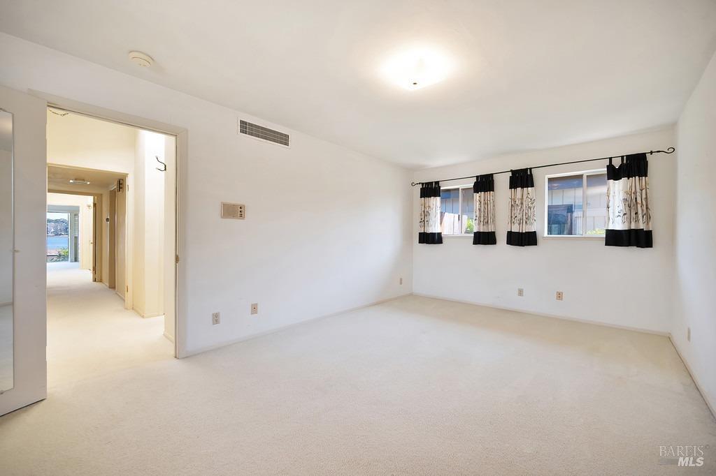 Detail Gallery Image 13 of 31 For 75 Edgewater Dr, Rio Vista,  CA 94571 - 3 Beds | 2/2 Baths