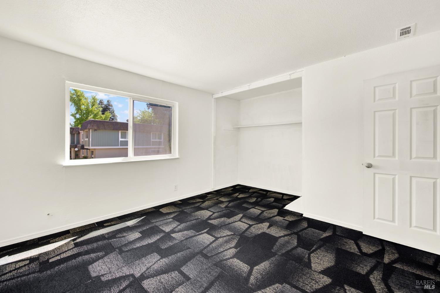 Detail Gallery Image 43 of 55 For 1402 Callen St #C,  Vacaville,  CA 95688 - 2 Beds | 1/1 Baths