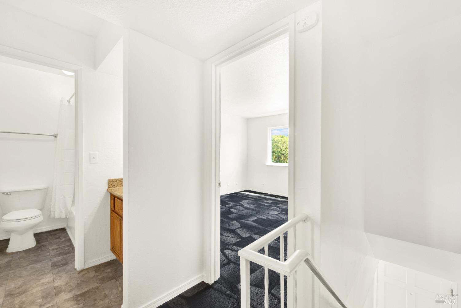 Detail Gallery Image 33 of 55 For 1402 Callen St #C,  Vacaville,  CA 95688 - 2 Beds | 1/1 Baths