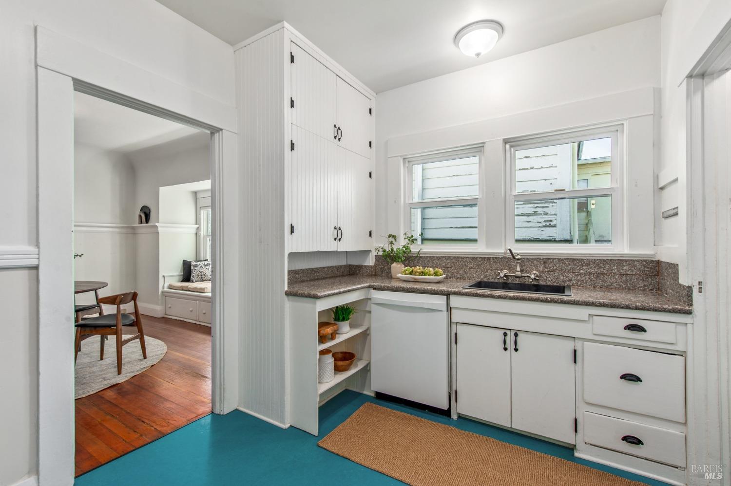 Detail Gallery Image 15 of 34 For 651 King St, Santa Rosa,  CA 95404 - 2 Beds | 2 Baths