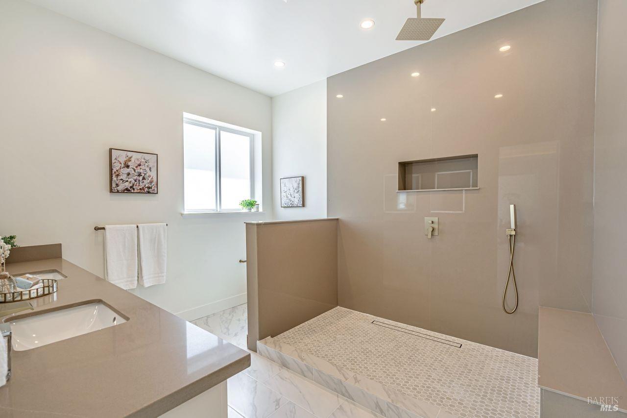 Detail Gallery Image 26 of 47 For 2022 Stony Oak Ct, Santa Rosa,  CA 95403 - 4 Beds | 3/1 Baths