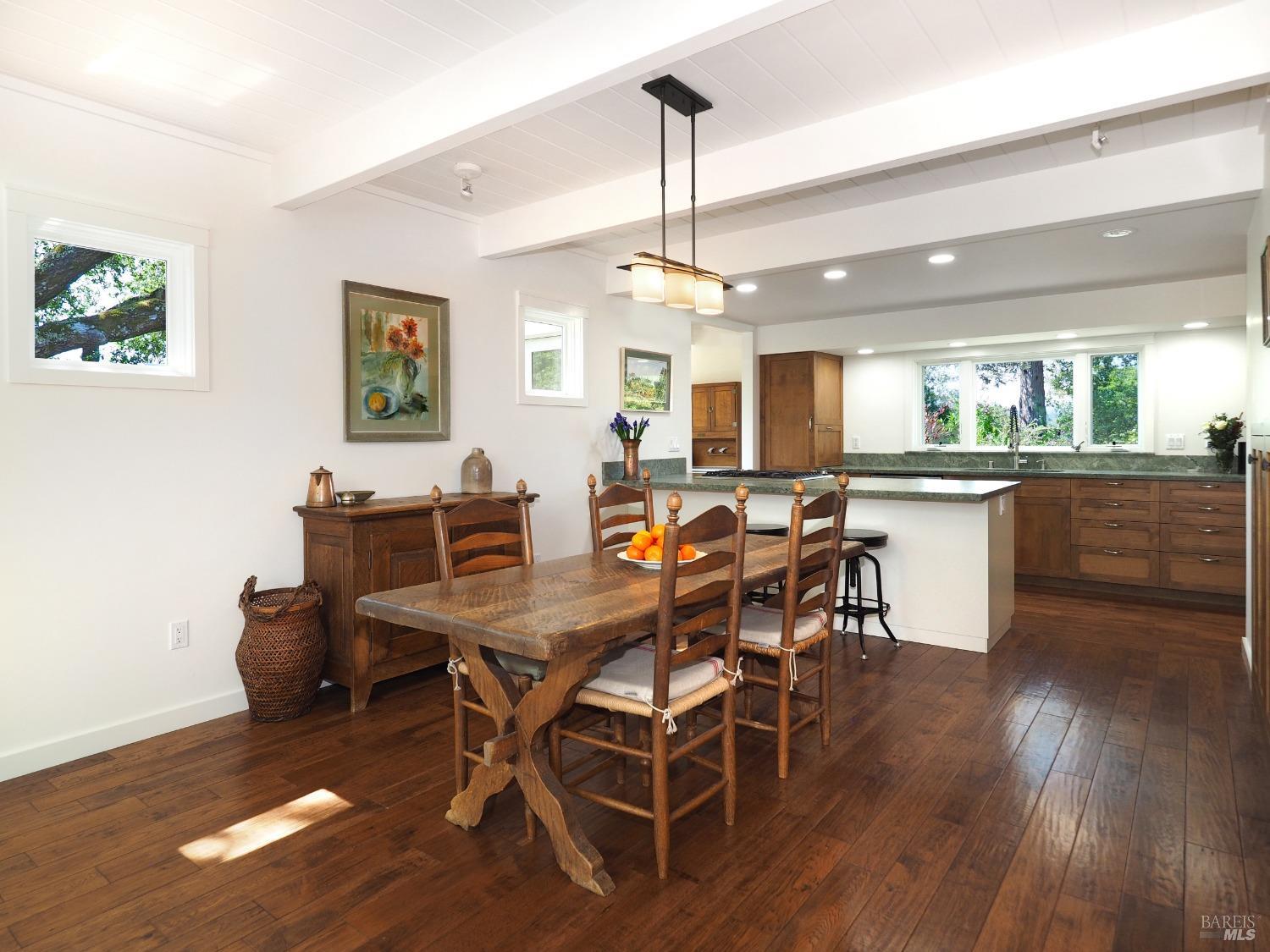 Detail Gallery Image 8 of 74 For 23078 Vineyard Rd, Geyserville,  CA 95441 - 3 Beds | 2 Baths