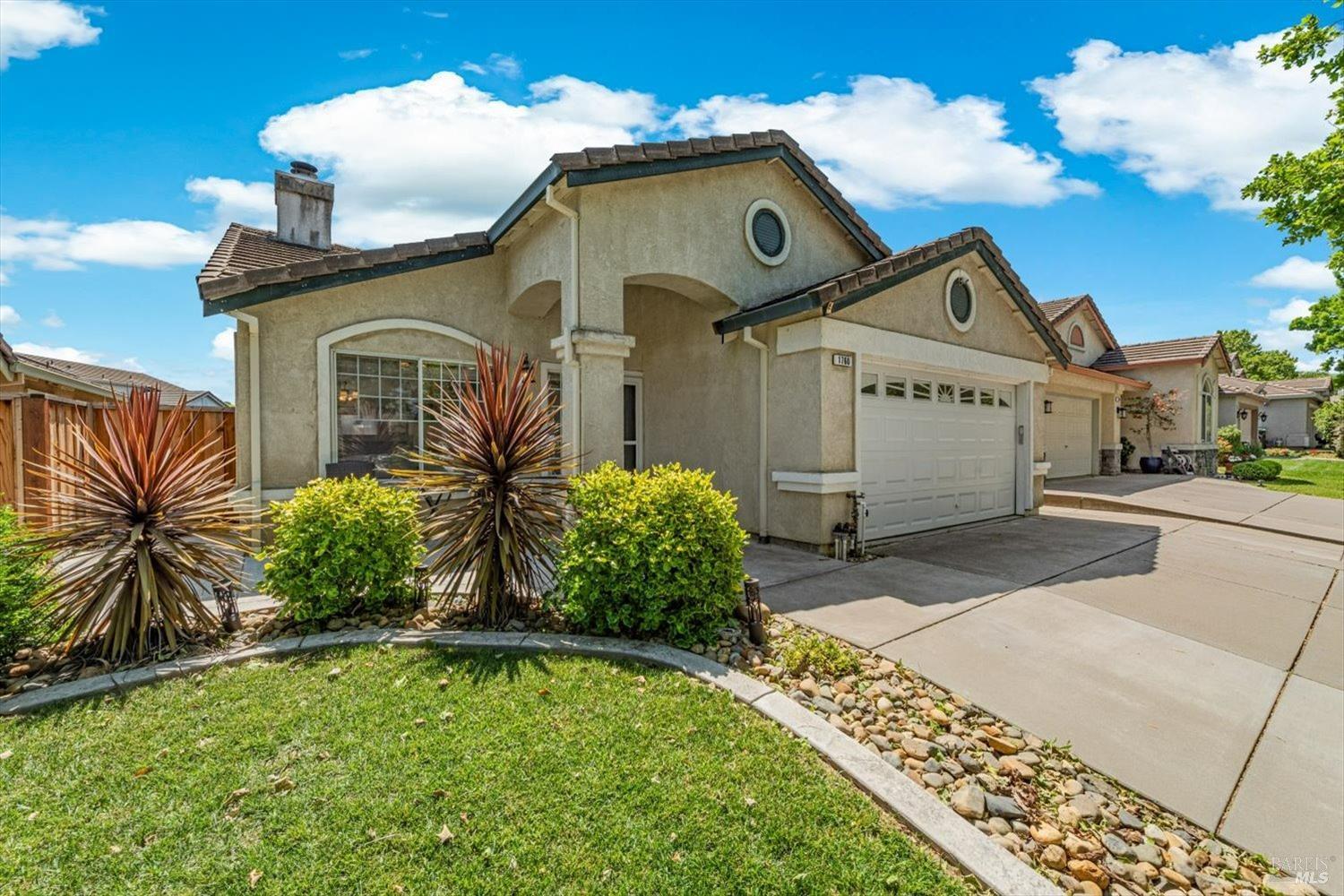 Detail Gallery Image 6 of 47 For 1760 Autumn Meadow Dr, Fairfield,  CA 94534 - 4 Beds | 2 Baths