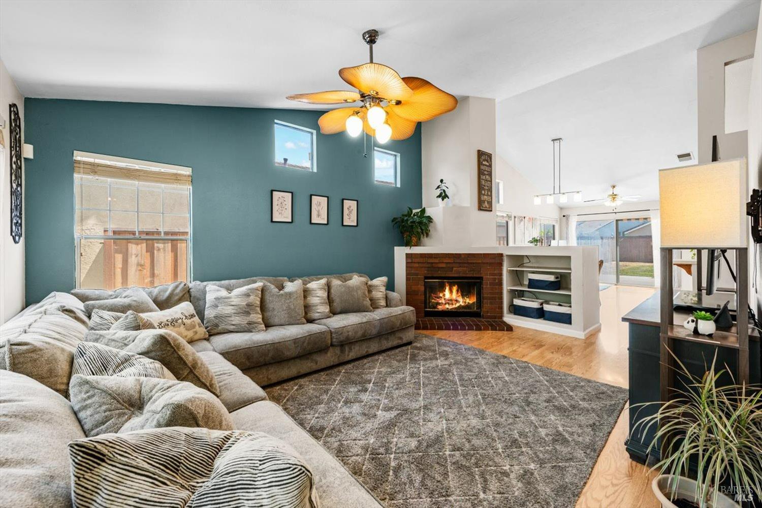 Detail Gallery Image 8 of 47 For 1760 Autumn Meadow Dr, Fairfield,  CA 94534 - 4 Beds | 2 Baths