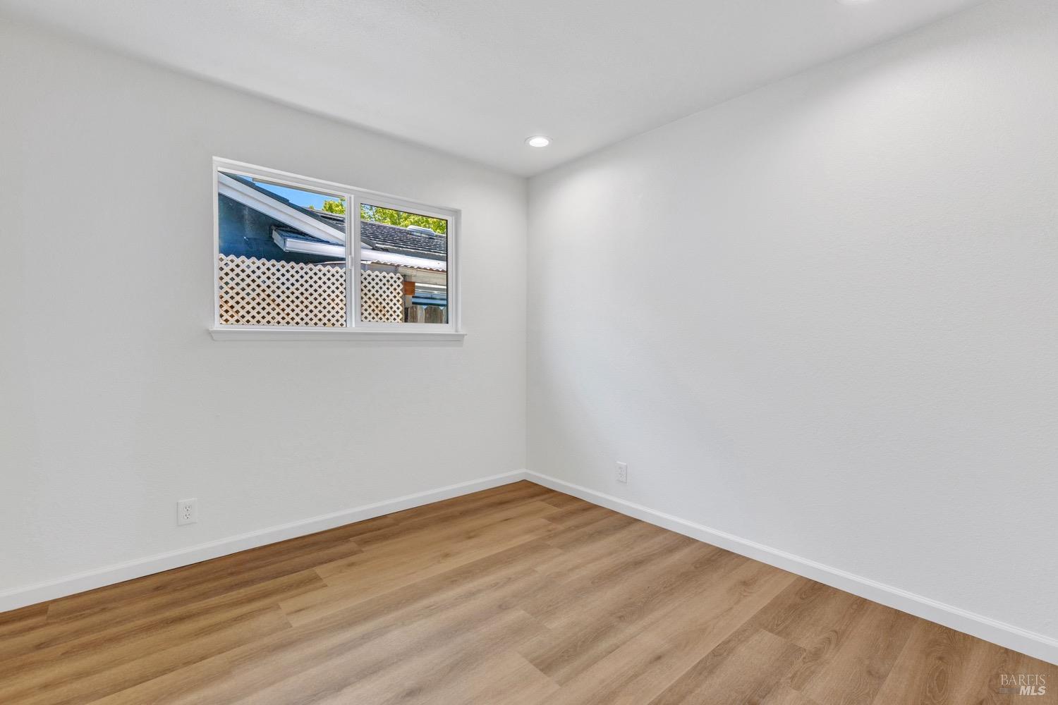 Detail Gallery Image 38 of 51 For 719 Seville Ln, Vacaville,  CA 95688 - 4 Beds | 2 Baths