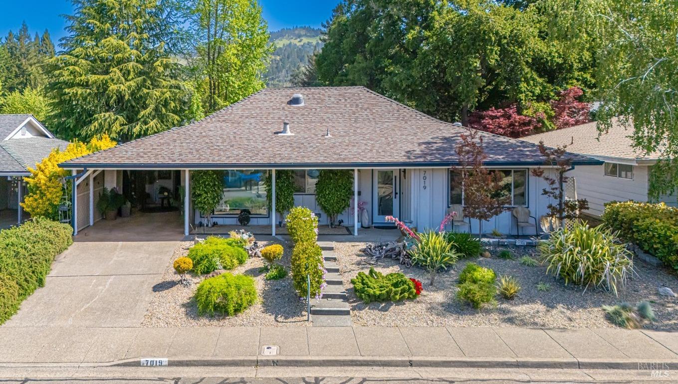 Detail Gallery Image 1 of 49 For 7019 Fairfield Dr, Santa Rosa,  CA 95409 - 2 Beds | 2 Baths