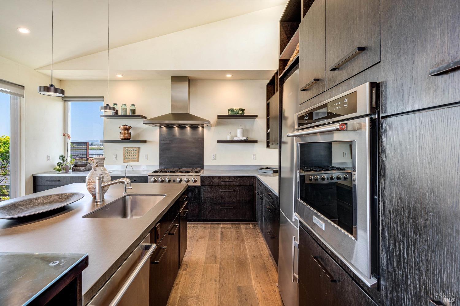 Detail Gallery Image 12 of 46 For 1364 Milton Rd, Napa,  CA 94559 - 3 Beds | 2 Baths