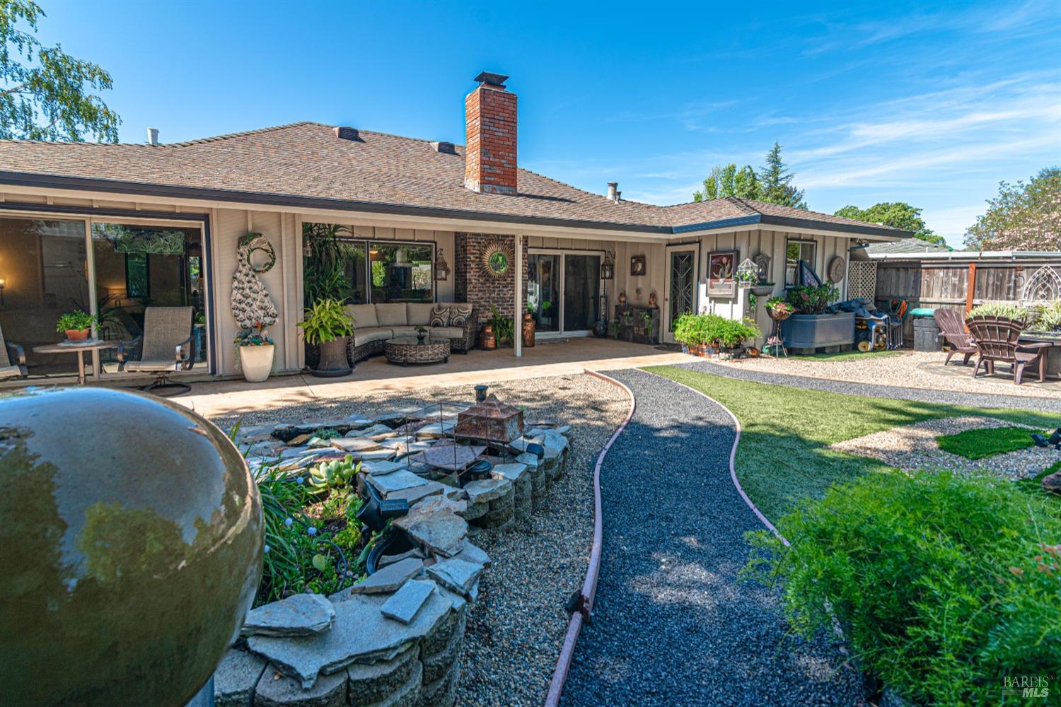 Detail Gallery Image 31 of 49 For 7019 Fairfield Dr, Santa Rosa,  CA 95409 - 2 Beds | 2 Baths