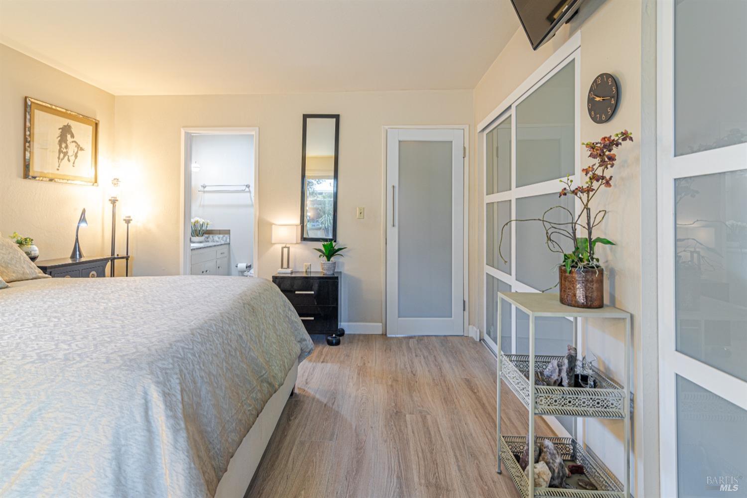 Detail Gallery Image 15 of 49 For 7019 Fairfield Dr, Santa Rosa,  CA 95409 - 2 Beds | 2 Baths