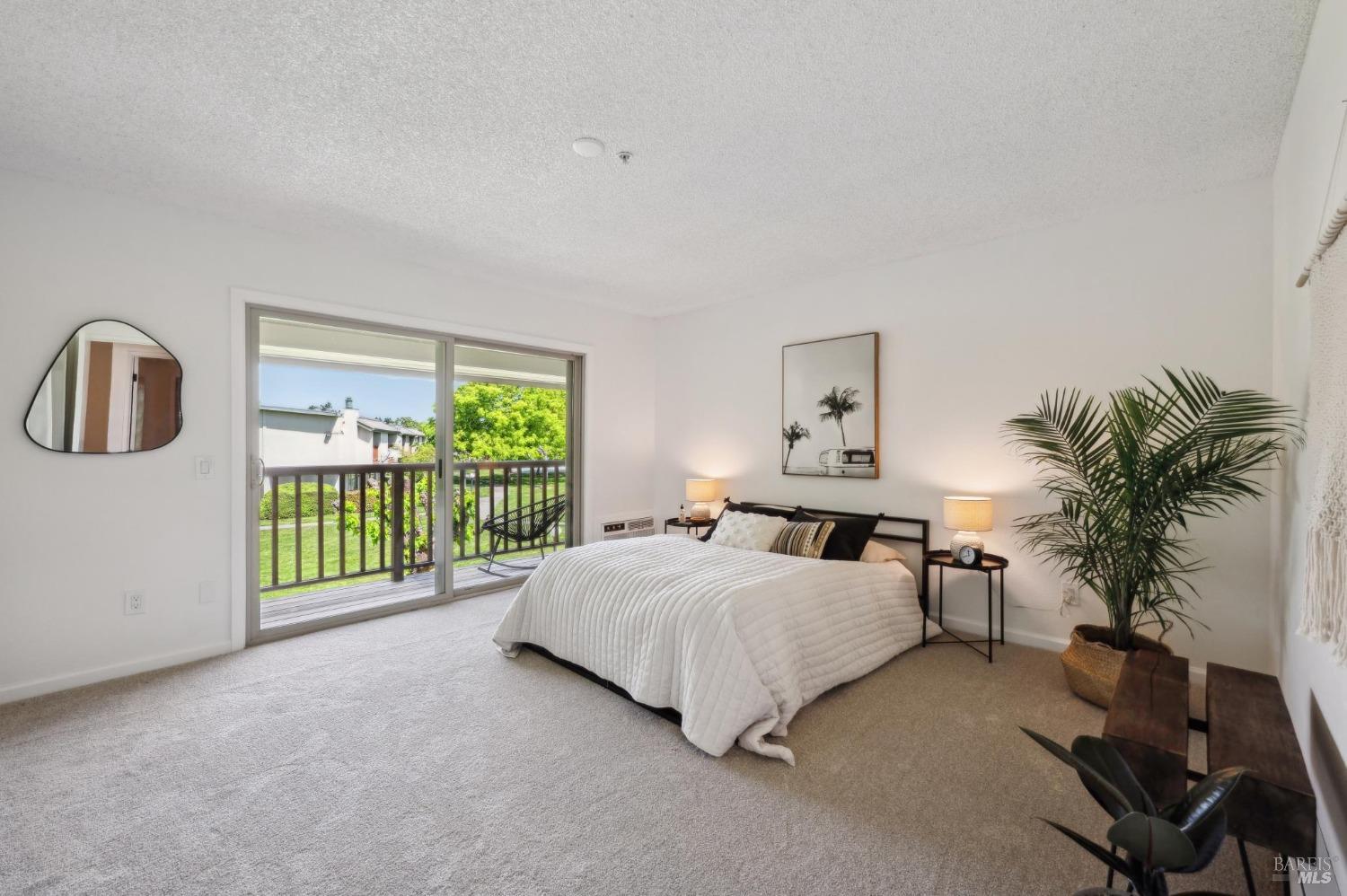 Detail Gallery Image 20 of 37 For 1002 Eleanor Ave, Rohnert Park,  CA 94928 - 2 Beds | 1/1 Baths