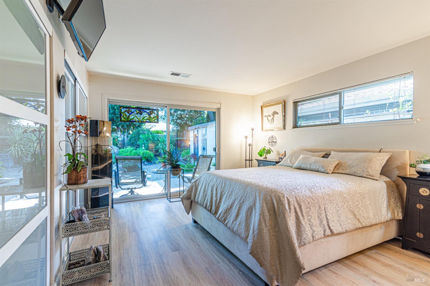 Detail Gallery Image 13 of 49 For 7019 Fairfield Dr, Santa Rosa,  CA 95409 - 2 Beds | 2 Baths