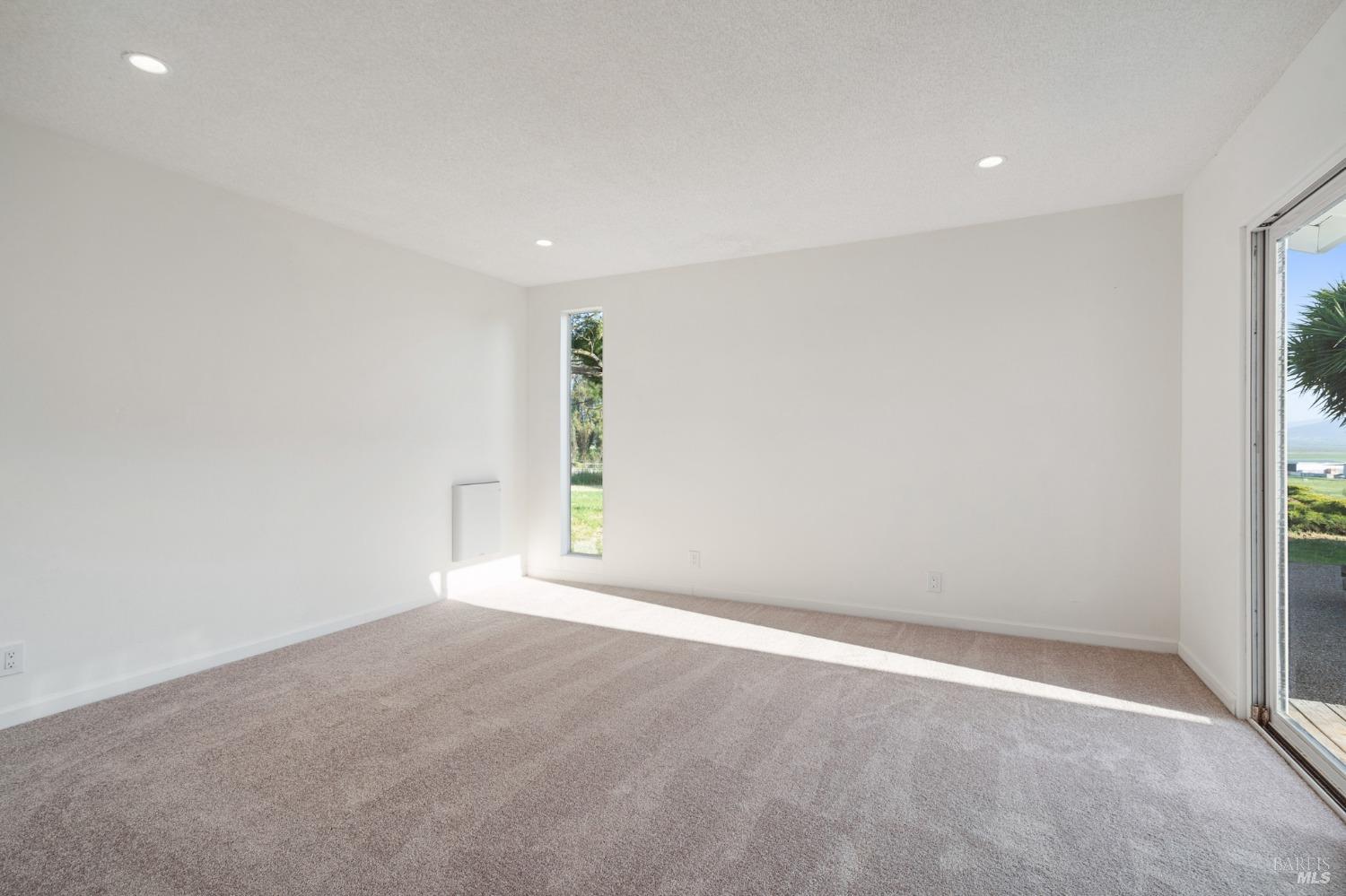 Detail Gallery Image 40 of 73 For 5082 Lakeville Hwy, Petaluma,  CA 94954 - 5 Beds | 4 Baths