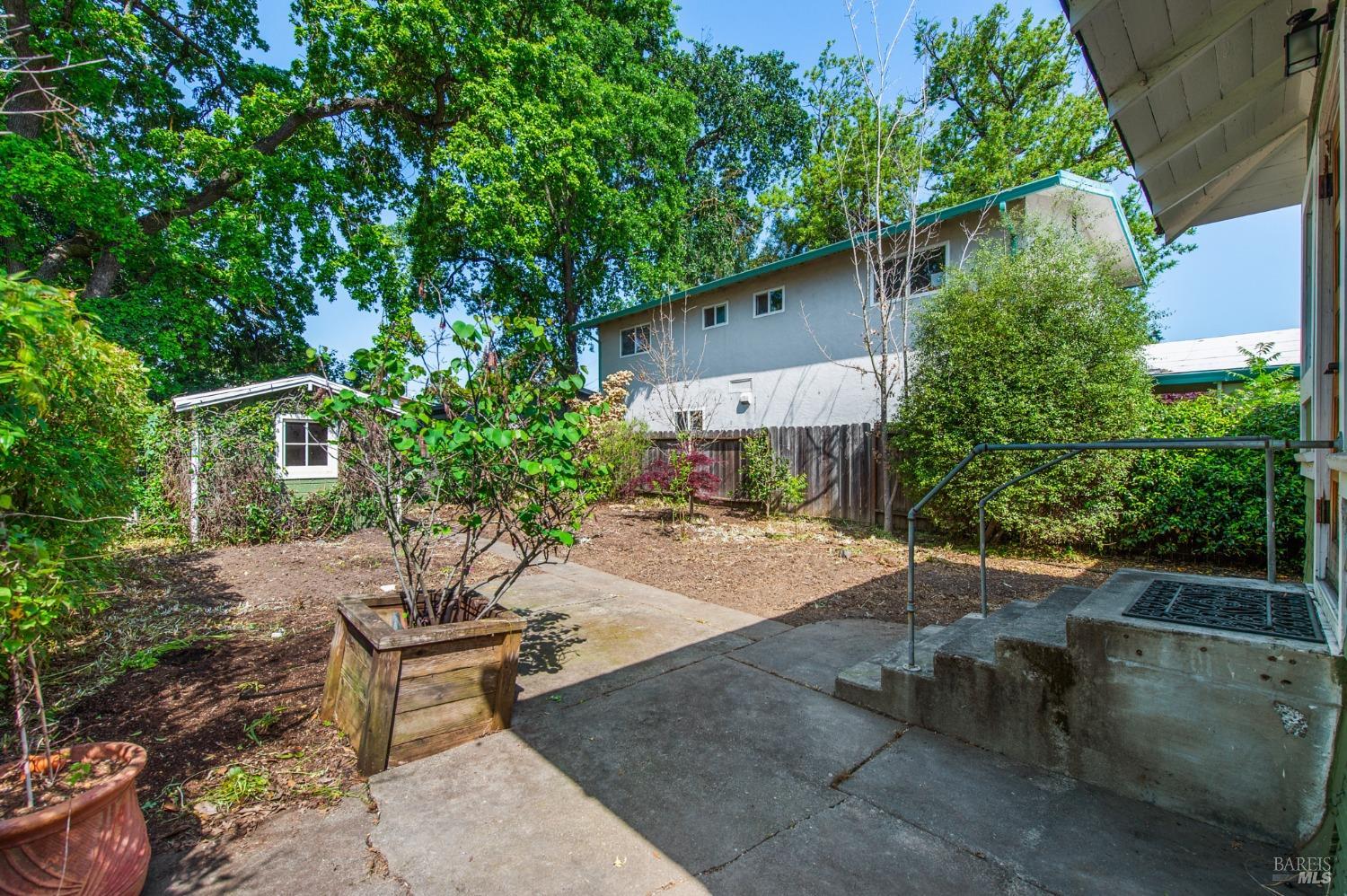 Detail Gallery Image 32 of 34 For 651 King St, Santa Rosa,  CA 95404 - 2 Beds | 2 Baths