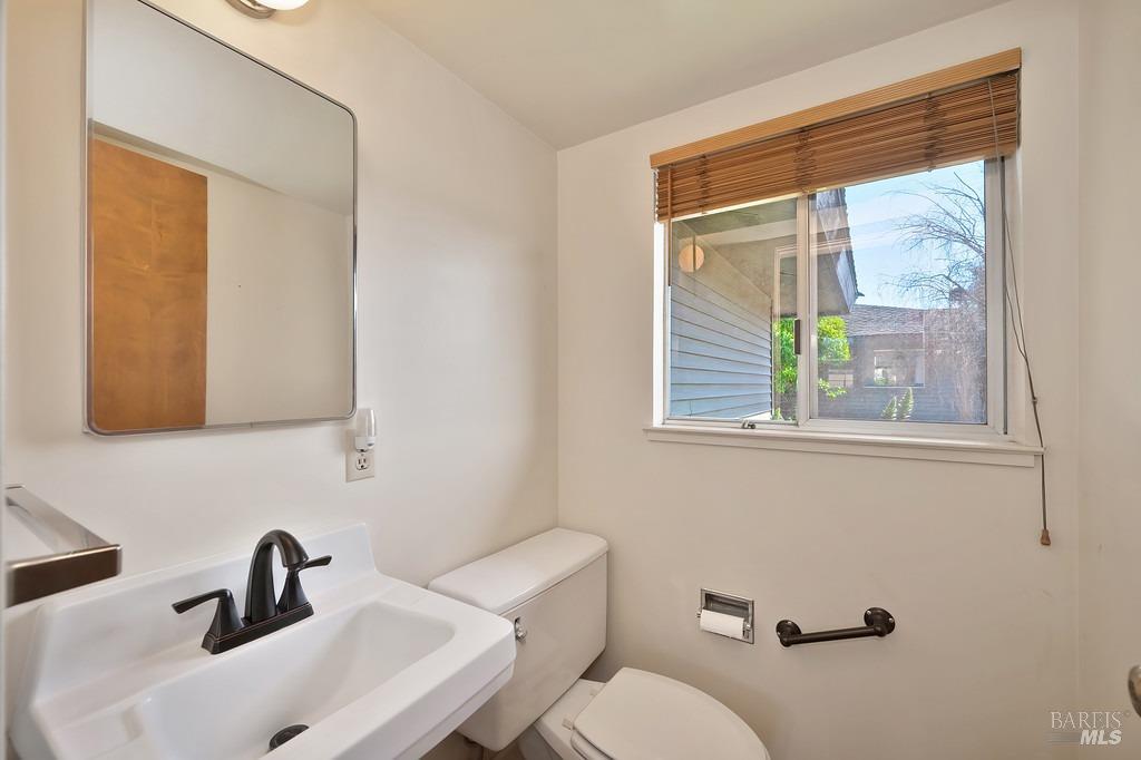 Detail Gallery Image 31 of 31 For 75 Edgewater Dr, Rio Vista,  CA 94571 - 3 Beds | 2/2 Baths