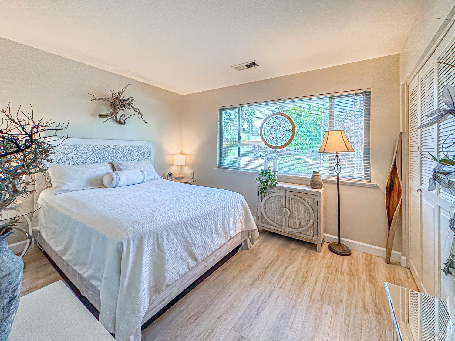 Detail Gallery Image 20 of 49 For 7019 Fairfield Dr, Santa Rosa,  CA 95409 - 2 Beds | 2 Baths