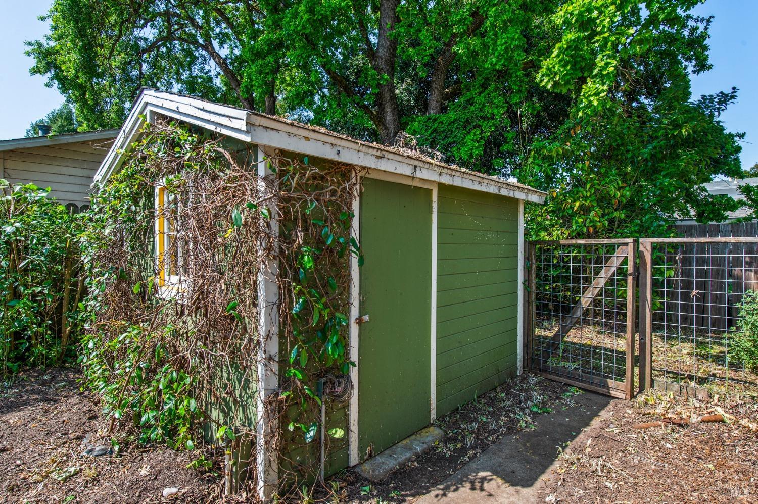 Detail Gallery Image 30 of 34 For 651 King St, Santa Rosa,  CA 95404 - 2 Beds | 2 Baths