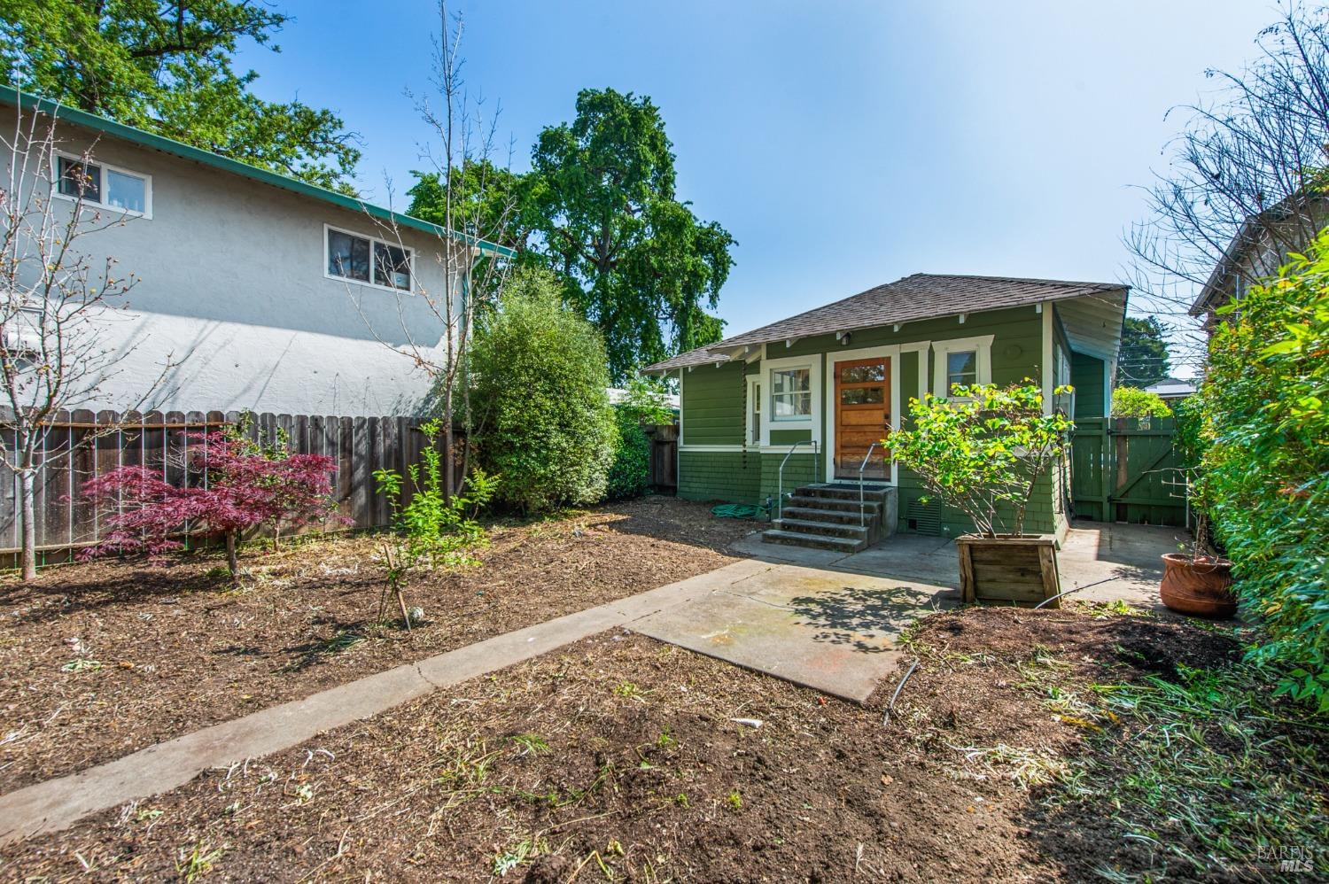 Detail Gallery Image 31 of 34 For 651 King St, Santa Rosa,  CA 95404 - 2 Beds | 2 Baths