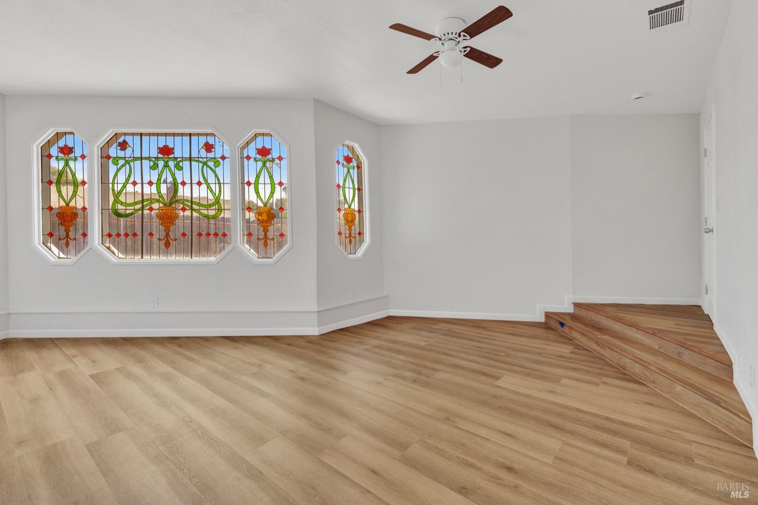 Detail Gallery Image 24 of 51 For 719 Seville Ln, Vacaville,  CA 95688 - 4 Beds | 2 Baths
