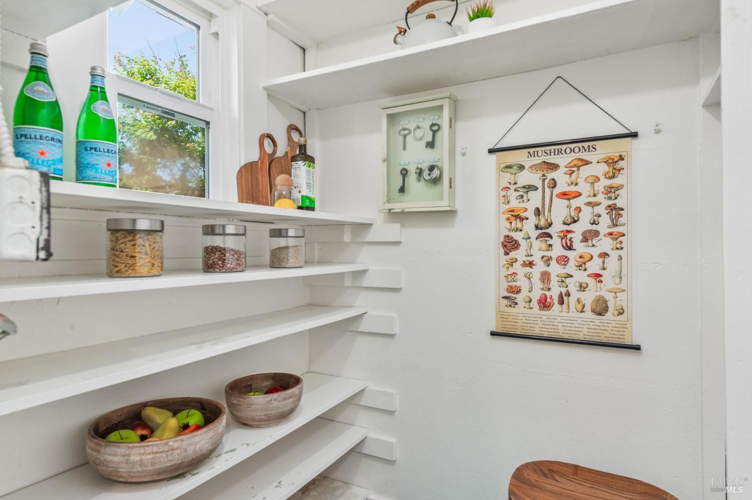Detail Gallery Image 13 of 34 For 651 King St, Santa Rosa,  CA 95404 - 2 Beds | 2 Baths