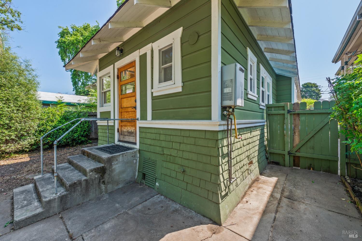 Detail Gallery Image 28 of 34 For 651 King St, Santa Rosa,  CA 95404 - 2 Beds | 2 Baths