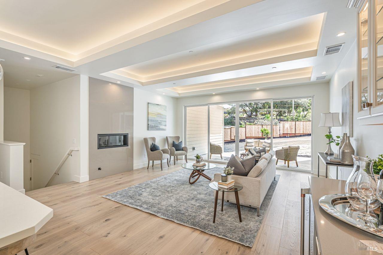 Detail Gallery Image 17 of 47 For 2022 Stony Oak Ct, Santa Rosa,  CA 95403 - 4 Beds | 3/1 Baths