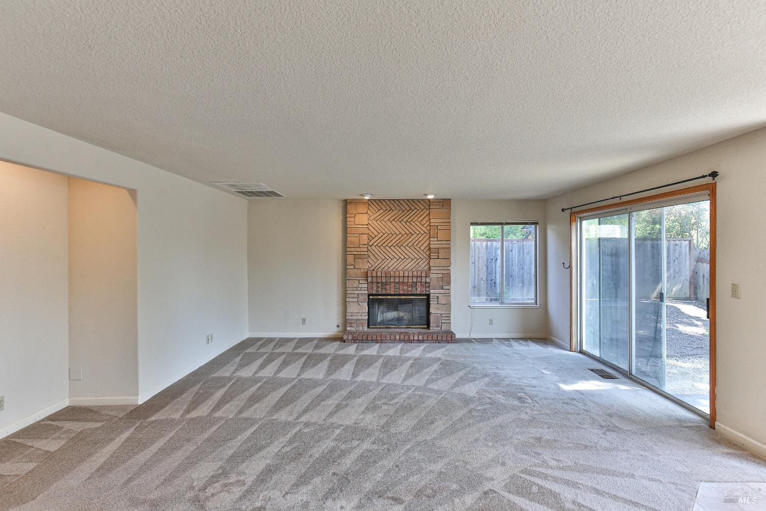 Glen Ellen Drive, Fairfield, California image 6
