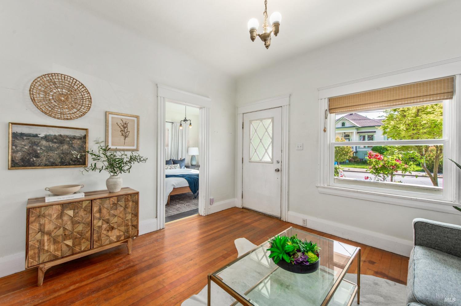 Detail Gallery Image 9 of 34 For 651 King St, Santa Rosa,  CA 95404 - 2 Beds | 2 Baths