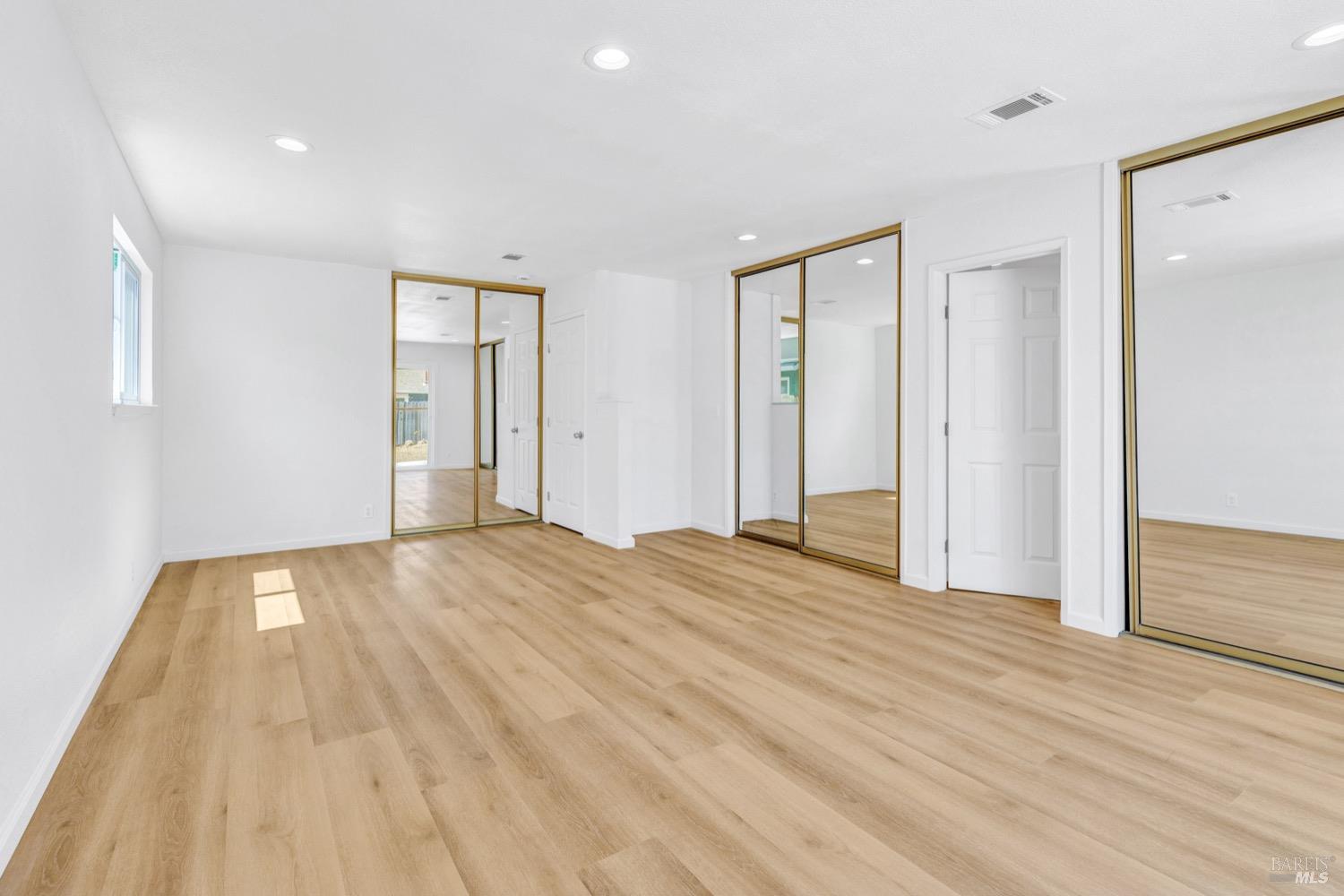 Detail Gallery Image 34 of 51 For 719 Seville Ln, Vacaville,  CA 95688 - 4 Beds | 2 Baths