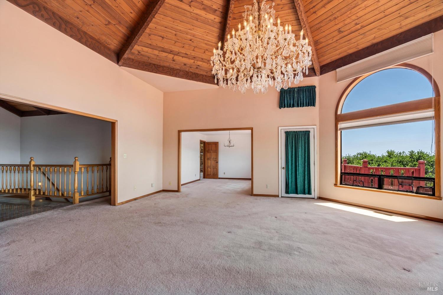 Detail Gallery Image 10 of 45 For 2319 Laguna Vista Dr, Novato,  CA 94945 - 3 Beds | 2/1 Baths