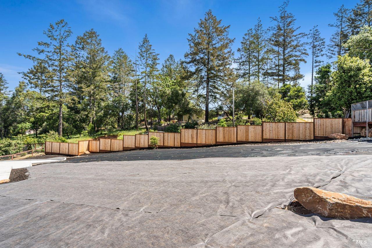 Detail Gallery Image 45 of 47 For 2022 Stony Oak Ct, Santa Rosa,  CA 95403 - 4 Beds | 3/1 Baths