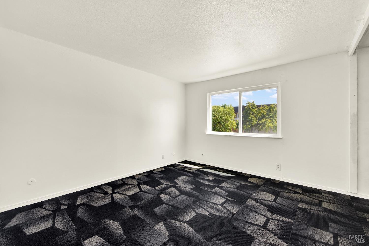 Detail Gallery Image 41 of 55 For 1402 Callen St #C,  Vacaville,  CA 95688 - 2 Beds | 1/1 Baths