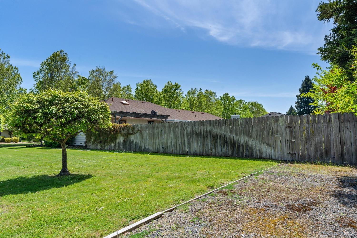 Detail Gallery Image 20 of 25 For 379 Countryside Dr, Santa Rosa,  CA 95401 - 3 Beds | 2 Baths